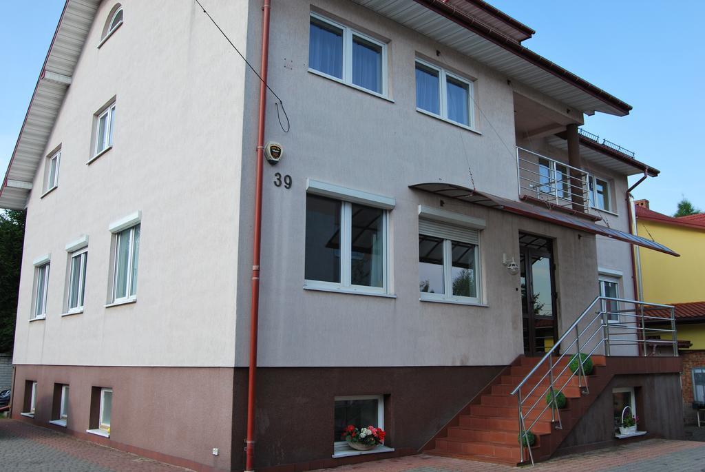 ורשה Villa Victoria מראה חיצוני תמונה